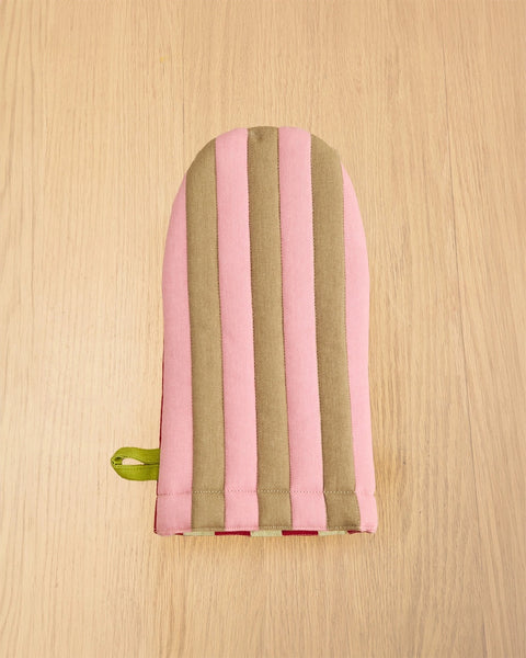Dusen Dusen Ladybug Stripe Quilted Oven Mitt
